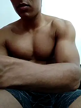 Snapshot of andres_1999_ chatting on April 5, 2:53 am andres 1999 online show from April 5, 2:53 am