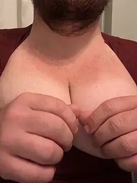 hugemanbreasts online show from July 6, 2:19 am