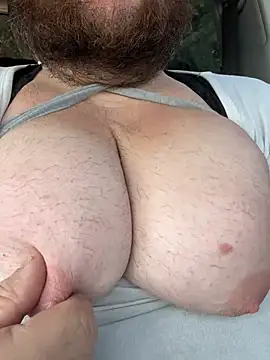 hugemanbreasts online show from July 28, 8:52 pm