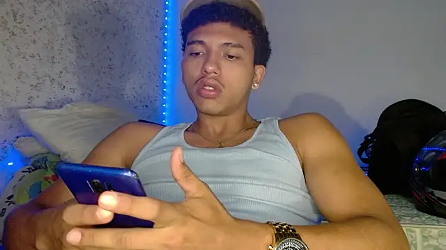 tonydesire  online show from April 19, 9:28 pm