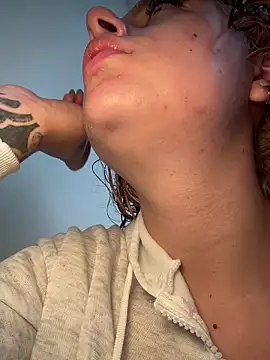 Amber-fire online show from May 23, 6:01 pm