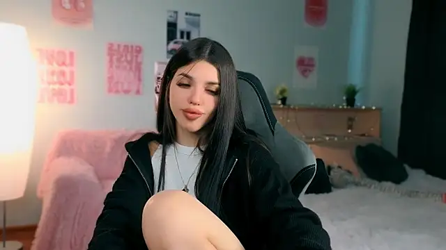 molly rettyy online show from May 31, 4:09 am
