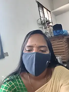 Snapshot of Tamil_Sangeetha chatting on April 7, 5:52 am Tamil Sangeetha online show from April 7, 5:52 am