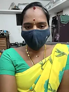 Snapshot of Tamil_Sangeetha chatting on April 17, 4:32 pm Tamil Sangeetha online show from April 17, 4:32 pm