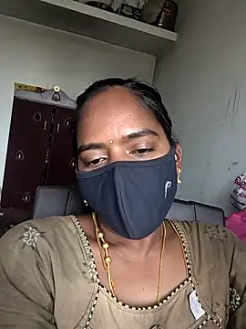 Snapshot of Tamil_Sangeetha chatting on April 23, 4:14 am Tamil Sangeetha online show from April 23, 4:14 am