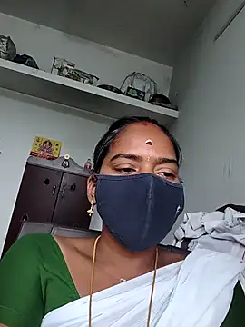 Snapshot of Tamil_Sangeetha chatting on May 1, 2:05 am Tamil Sangeetha online show from May 1, 2:05 am