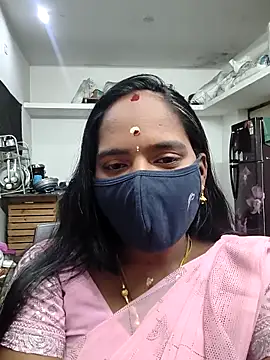 Snapshot of Tamil_Sangeetha chatting on May 2, 4:01 pm Tamil Sangeetha online show from May 2, 4:01 pm