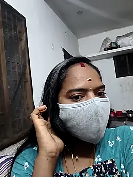 Snapshot of Tamil_Sangeetha chatting on May 7, 12:05 am Tamil Sangeetha online show from May 7, 12:05 am