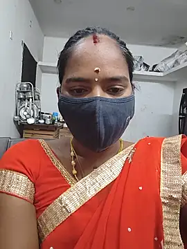 Snapshot of Tamil_Sangeetha chatting on May 8, 11:43 pm Tamil Sangeetha online show from May 8, 11:43 pm
