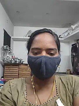 Snapshot of Tamil_Sangeetha chatting on May 10, 11:43 pm Tamil Sangeetha online show from May 10, 11:43 pm