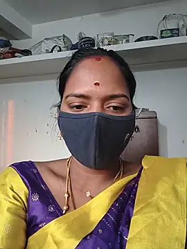 Snapshot of Tamil_Sangeetha chatting on May 22, 12:40 am Tamil Sangeetha online show from May 22, 12:40 am