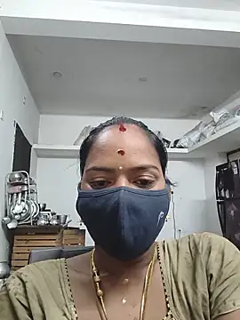 Snapshot of Tamil_Sangeetha chatting on May 27, 11:24 pm Tamil Sangeetha online show from May 27, 11:24 pm