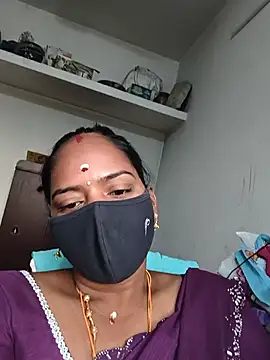 Snapshot of Tamil_Sangeetha chatting on May 30, 12:41 am Tamil Sangeetha online show from May 30, 12:41 am