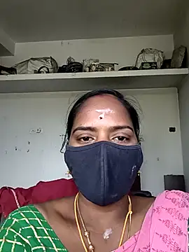 Snapshot of Tamil_Sangeetha chatting on June 1, 6:59 am Tamil Sangeetha online show from June 1, 6:59 am