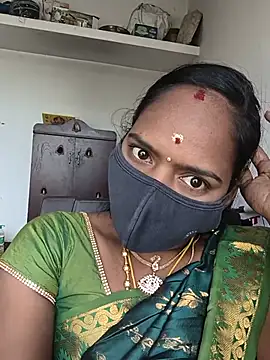 Snapshot of Tamil_Sangeetha chatting on June 4, 2:50 am Tamil Sangeetha online show from June 4, 2:50 am