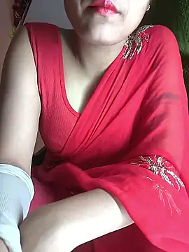 Snapshot of Curvy_Sanaya chatting on April 4, 7:33 pm Curvy Sanaya online show from April 4, 7:33 pm
