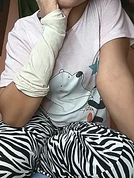 Snapshot of Curvy_Sanaya chatting on June 2, 8:33 pm Curvy Sanaya online show from June 2, 8:33 pm