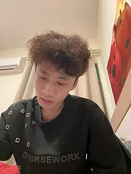 sexyboy-3525 online show from April 11, 5:45 am