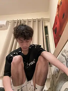 sexyboy-3525 online show from June 29, 2:17 pm