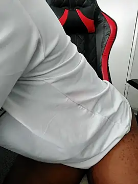 Dutches101 online show from April 14, 7:58 am