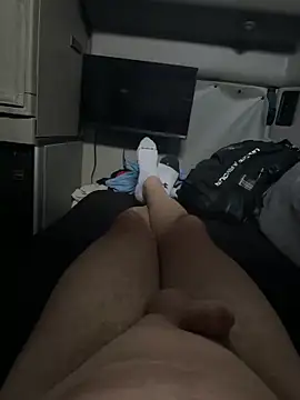 Snapshot of Diversified_Reality chatting on April 1, 12:22 am Diversified Reality online show from April 1, 12:22 am