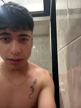 Snapshot of nico_herrera__ chatting on April 23, 6:54 pm nico herrera online show from April 23, 6:54 pm