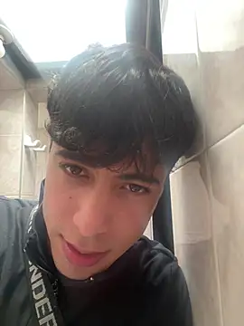 Snapshot of nico_herrera__ chatting on May 28, 8:06 pm nico herrera online show from May 28, 8:06 pm