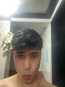 Snapshot of nico_herrera__ chatting on June 30, 2:01 am nico herrera online show from June 30, 2:01 am