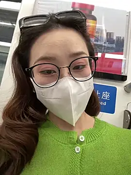 Snapshot of meimeibuguai chatting on July 1, 11:45 am meimeibuguai online show from July 1, 11:45 am