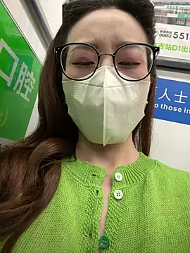 Snapshot of meimeibuguai chatting on July 6, 3:03 pm meimeibuguai online show from July 6, 3:03 pm