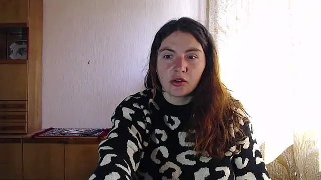 Snapshot of HettySouressx chatting on April 15, 10:00 am HettySouressx online show from April 15, 10:00 am