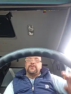 Snapshot of Cristo1982 chatting on April 6, 5:08 am Cristo1982 online show from April 6, 5:08 am