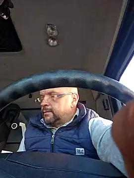 Snapshot of Cristo1982 chatting on April 7, 5:08 am Cristo1982 online show from April 7, 5:08 am