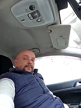 Snapshot of Cristo1982 chatting on April 11, 9:24 am Cristo1982 online show from April 11, 9:24 am