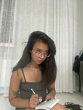 Z Milll online show from July 16, 8:37 pm