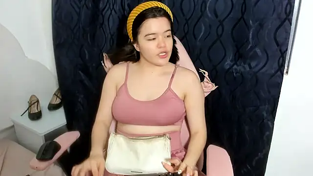 Alexa Missfortune online show from July 1, 10:53 pm