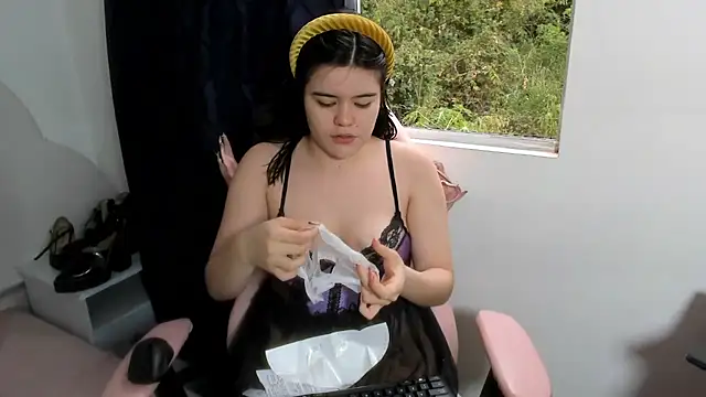 Alexa Missfortune online show from July 20, 9:17 pm