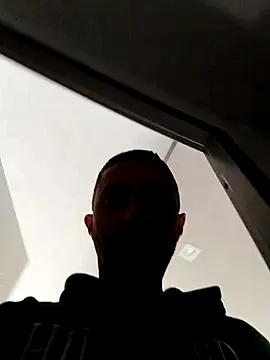 zzrkx online show from March 31, 8:37 am