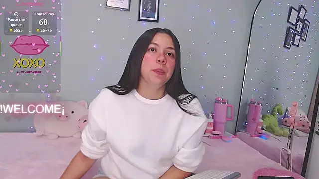 Snapshot of MissDulceRose chatting on April 26, 1:25 am MissDulceRose online show from April 26, 1:25 am