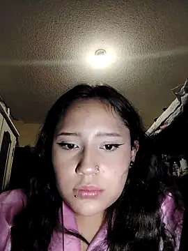 Snapshot of sweet_alaia chatting on April 5, 5:48 am sweet alaia online show from April 5, 5:48 am