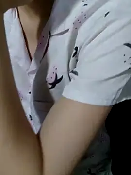 -Trang- online show from April 29, 12:42 pm