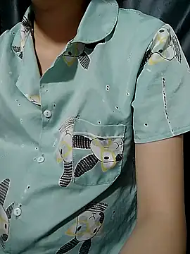 -Trang- online show from April 30, 11:53 pm