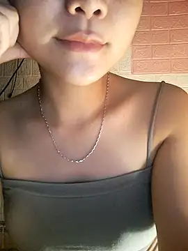 Snapshot of -Cidy- chatting on May 25, 1:28 pm -Cidy- online show from May 25, 1:28 pm