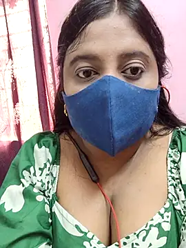 Snapshot of Tami-sonia chatting on April 9, 10:42 am Tami-sonia online show from April 9, 10:42 am