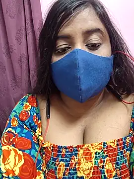 Snapshot of Tami-sonia chatting on May 5, 6:38 pm Tami-sonia online show from May 5, 6:38 pm