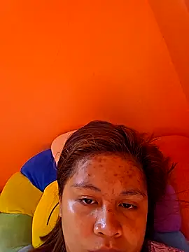 Snapshot of _be11a_ chatting on April 1, 12:11 am be11a online show from April 1, 12:11 am