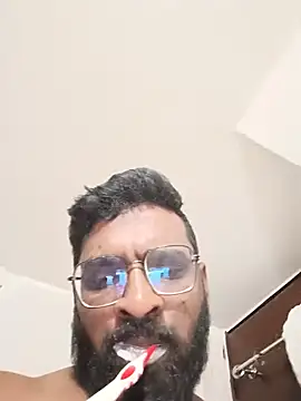 Snapshot of surya385 chatting on May 27, 2:08 am surya385 online show from May 27, 2:08 am