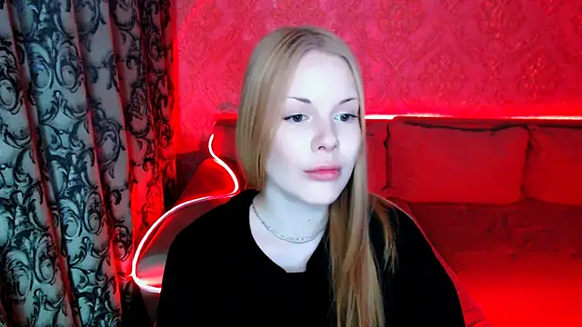 Snapshot of CaseySykes chatting on July 9, 6:34 pm CaseySykes online show from July 9, 6:34 pm