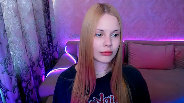 Snapshot of CaseySykes chatting on July 24, 2:15 pm CaseySykes online show from July 24, 2:15 pm