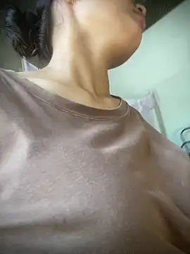 Snapshot of LINSA-0269 chatting on July 15, 5:45 am LINSA-0269 online show from July 15, 5:45 am